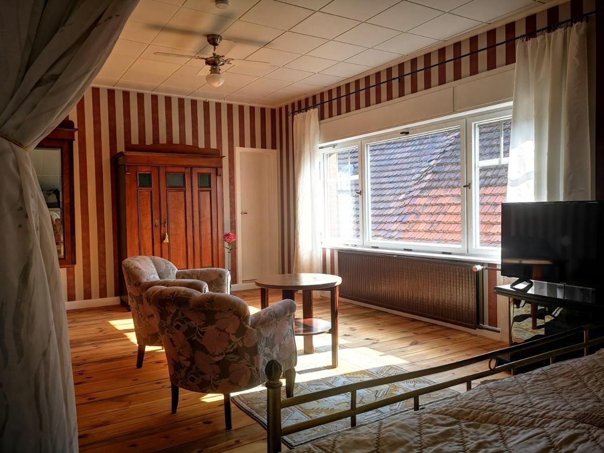 Am Lindenplatz Bed & Breakfast Crinitz Bagian luar foto